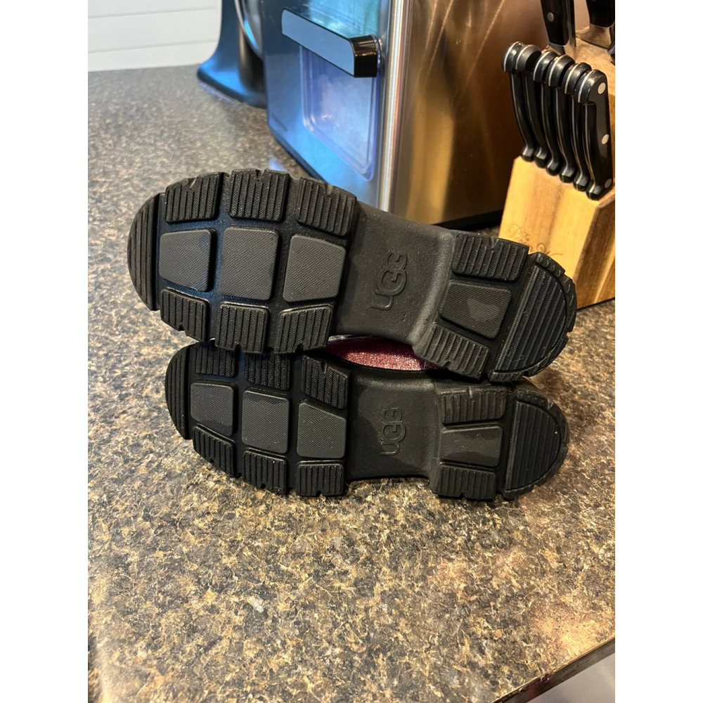 UGG - KIDS ASHTON LACE UP GLITTER ANKLE BOOTS - Picture 7 of 12